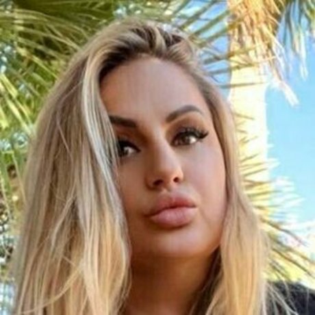 baddiemi sexy star images