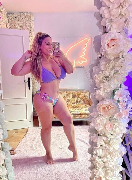 baddiemi pornographic star picture