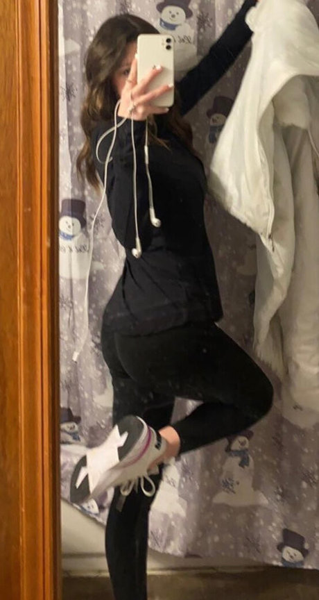 Lillie Goldman pornstar hd archive