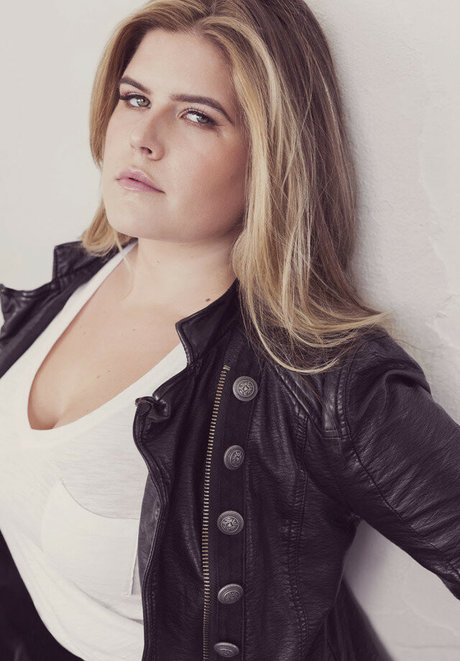 blowjob brunette onlyfans hot porn img