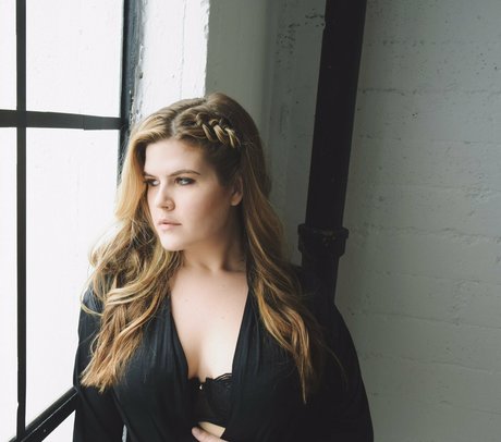 Erica Lindbeck nudes star galleries