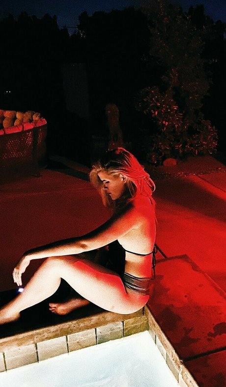 Erica Lindbeck pornstar high quality gallery