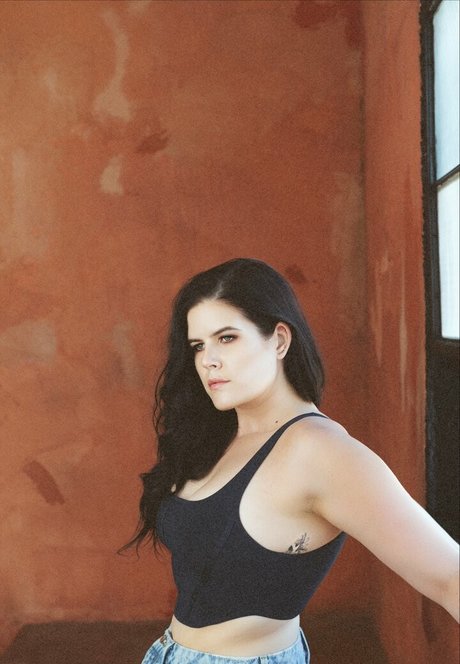 Erica Lindbeck porn actress gallery