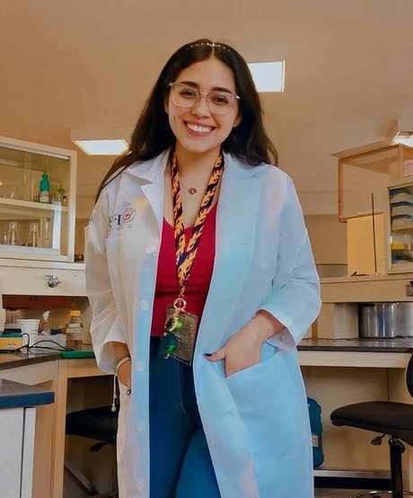 Jaqui Flores pornstar sexy pics