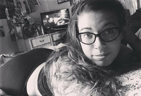 Stepstool Sarah nude model images