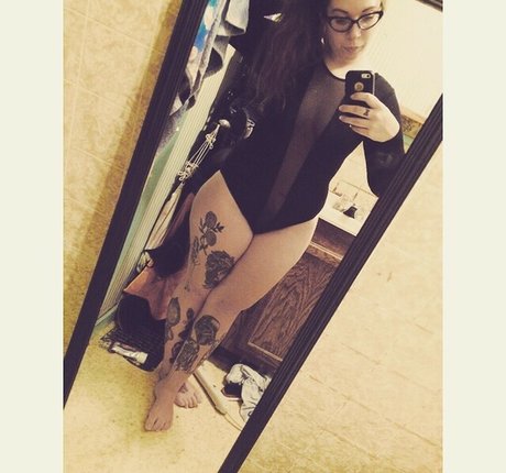 Stepstool Sarah pornstar hd gallery