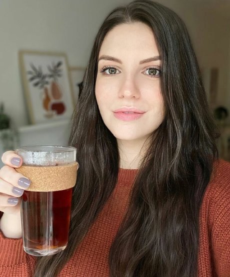 katestark star top image