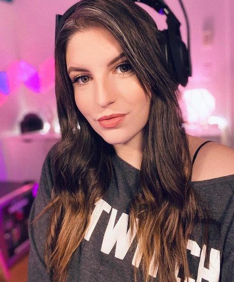 katestark exclusive model images