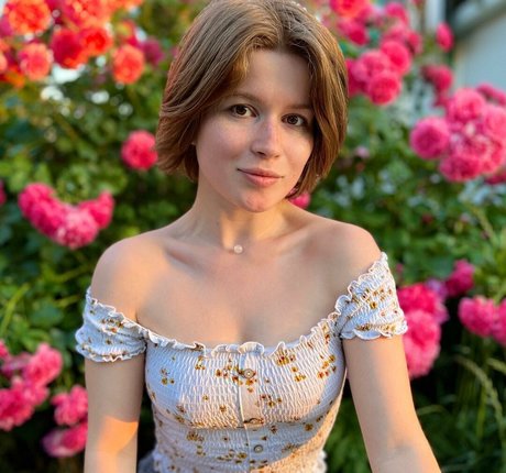 Lerka ASMRka perfect star image