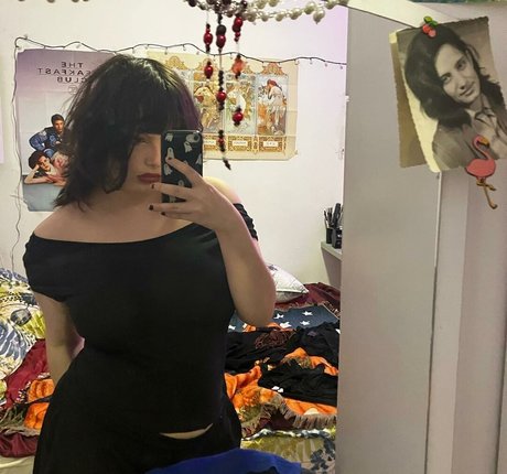 Asmr Creature pornstar hot photo