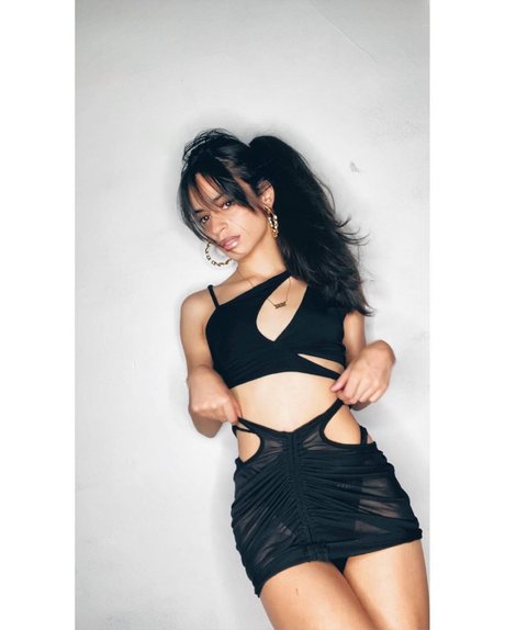 Aisha Martinez pretty star pic