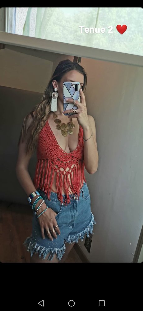 Ewenae naked star img