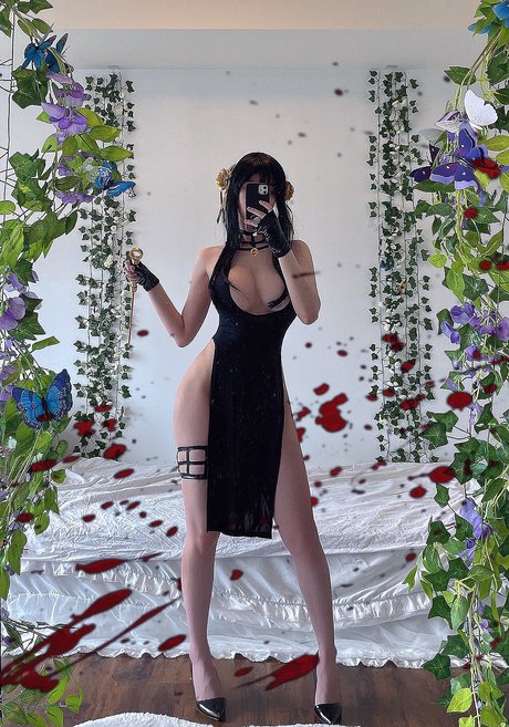 Harutan adult model pictures