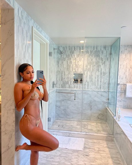 tiny tits onlyfans sexy nudes pic