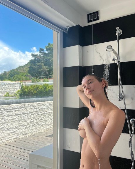 Selah Jeffries sex model image