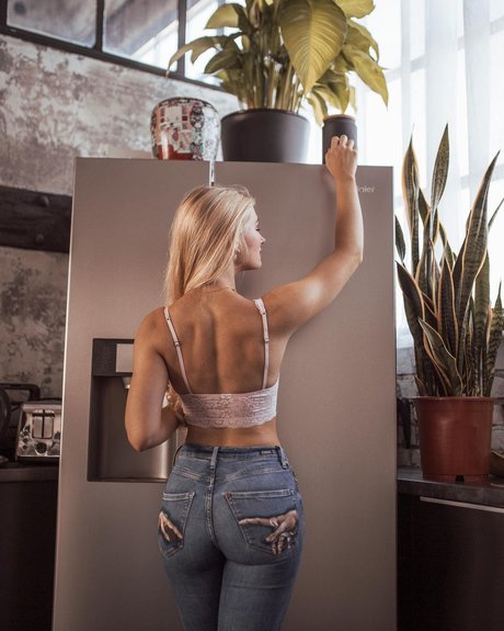 Alrun Steiner_ naked actress picture