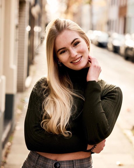 Alrun Steiner_ model perfect images