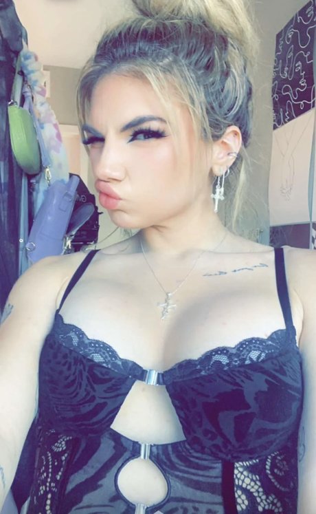 Bailey Rose art pornstar photo