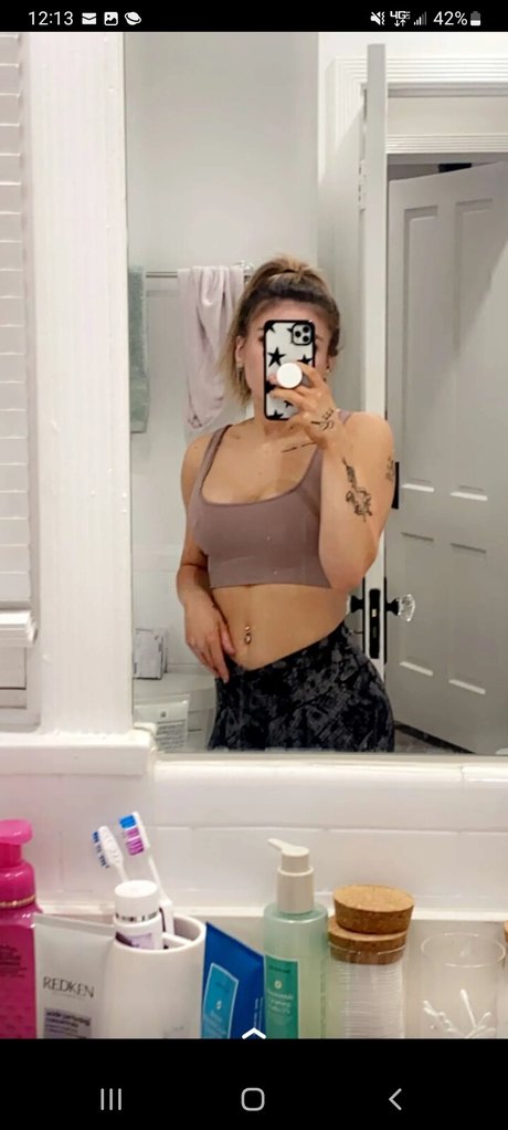 Bailey Rose star perfect photo