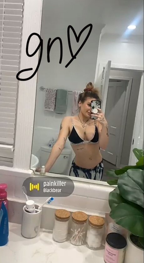 Bailey Rose sexy actress img