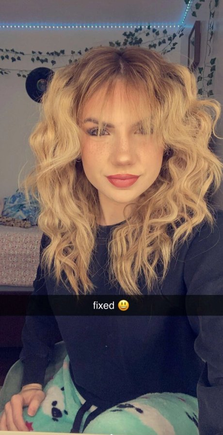 Bailey Rose xxx model gallery