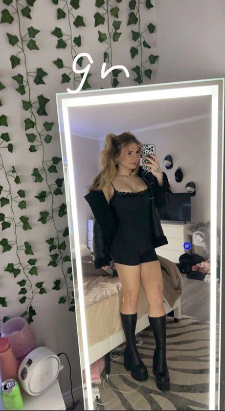 Bailey Rose porn actress pic