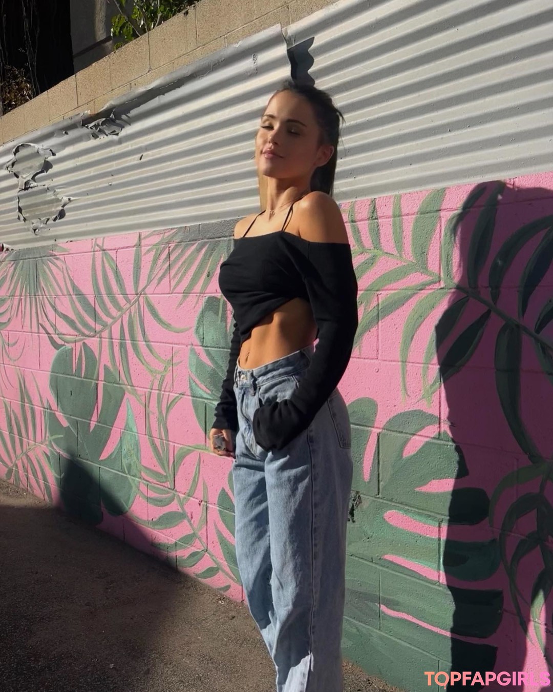 petite girls onlyfans nude photos