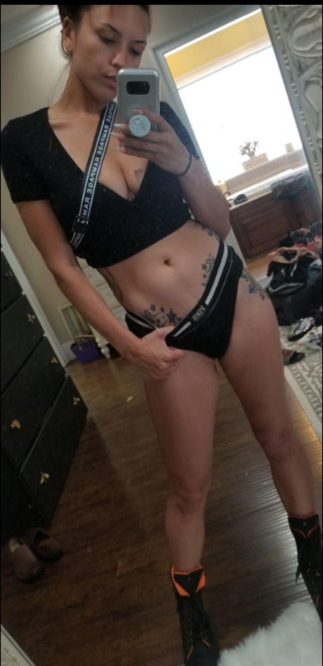 Bear Dellinger sexy actress picture