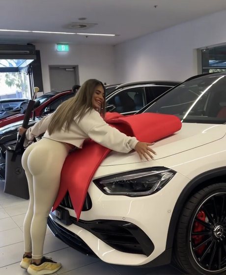 blonde tattoos onlyfans sexy naked image