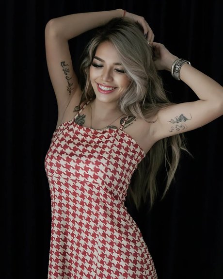 Nori Thita_ Photo Gallery