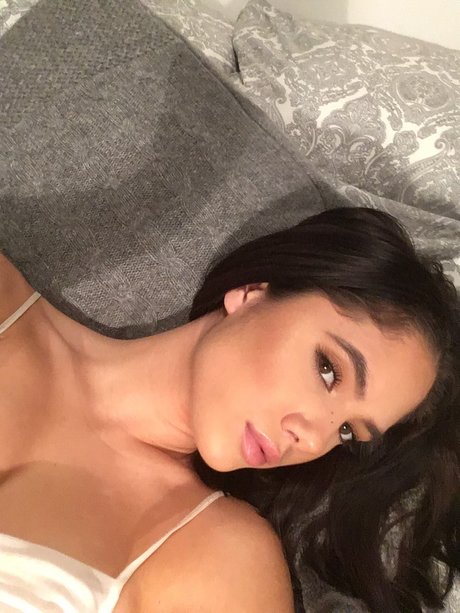 Saoirse Alicia Behzadi_ nice star archive