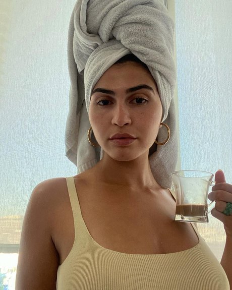 Taleen star top photos