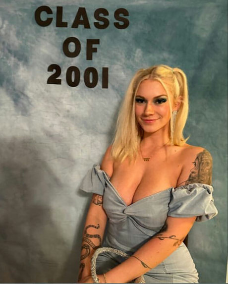 Taylor Hughs_ star porn pic