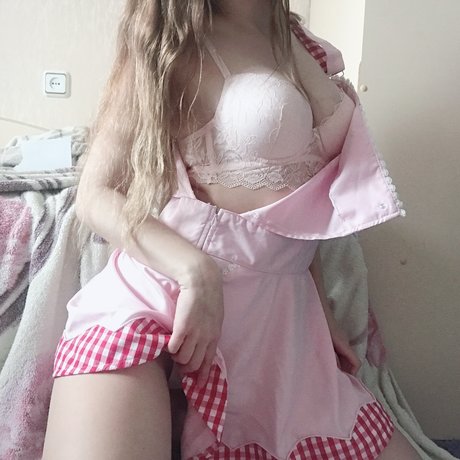 Tosha hot actress pic