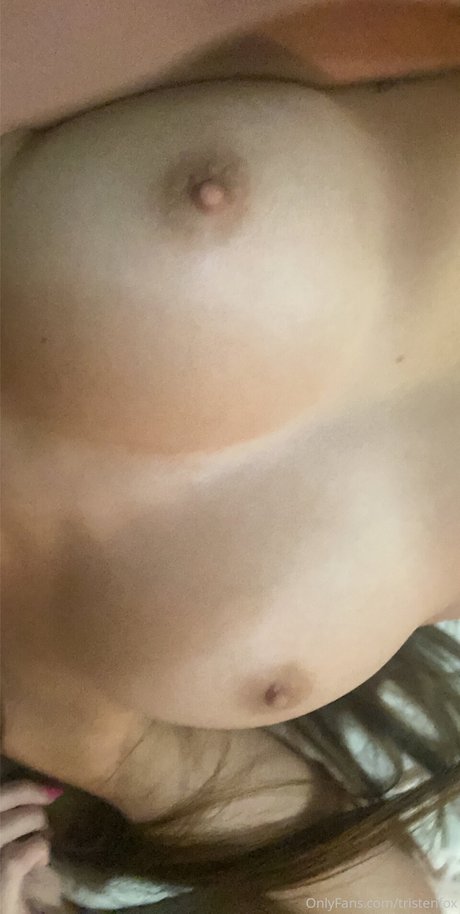 Itz Wavybaby model naked picture