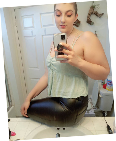 Mel Capperino Garcia xxx model pics