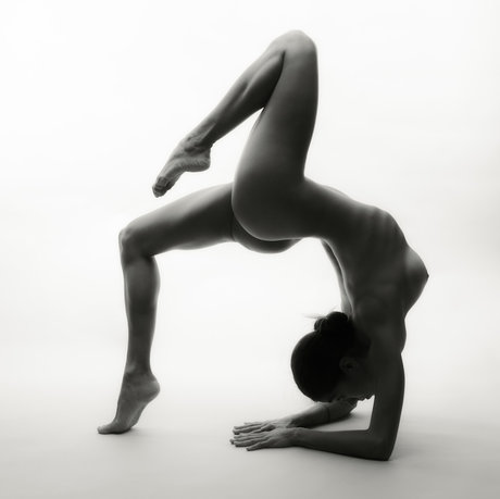 Nicole Brennan free actress pics