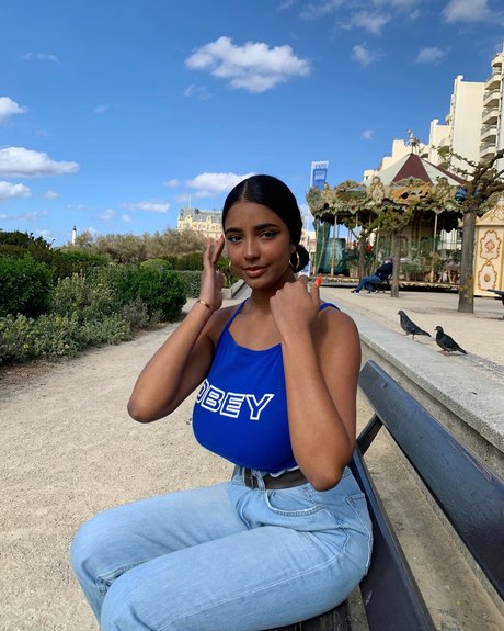 Rionma pretty model photo