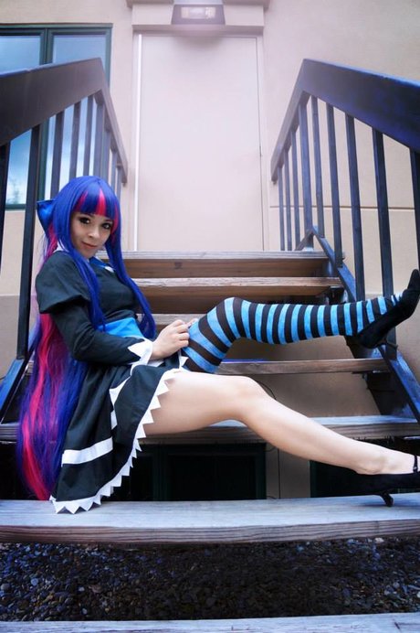 Aara Lee_ naked star img