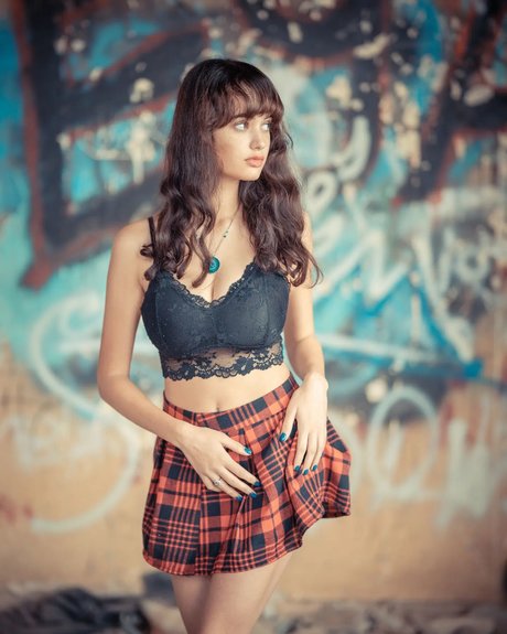 Linoy Tavore model free galleries