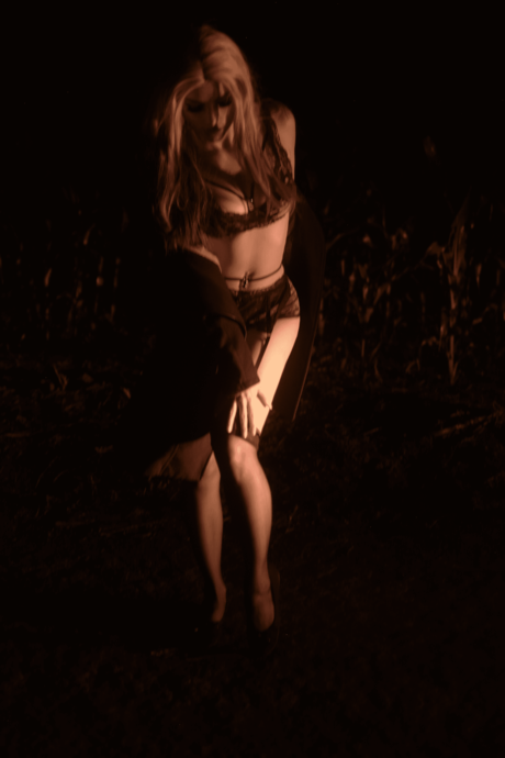 Rotten Queen model pretty galleries