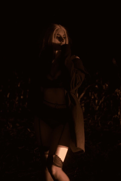 Rotten Queen model beautiful archive