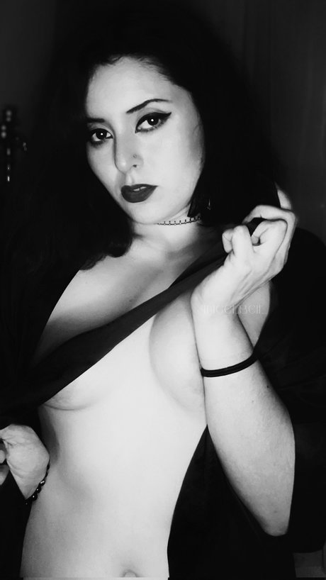 Angelbeii Mimi best star pic