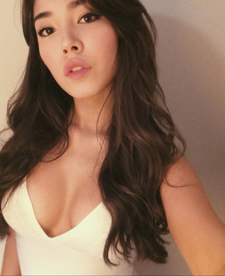 Emilymisi nude actress images