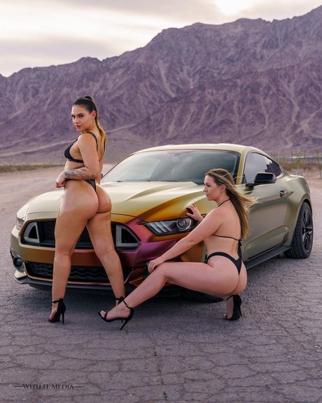 Jeanette G art model picture