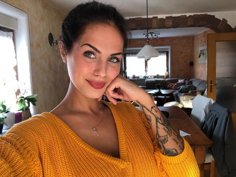 Marlen Valderrama Alvarez art star photo