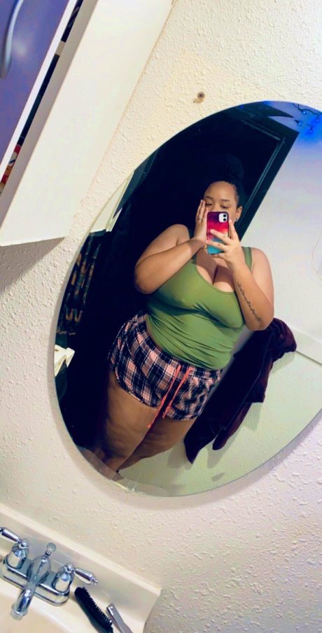 Littyliya high quality actress image