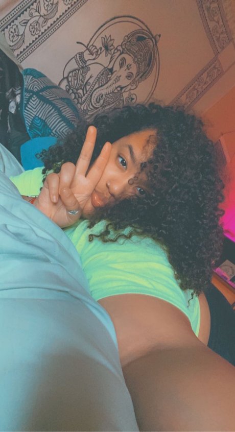 Littyliya actress pictures