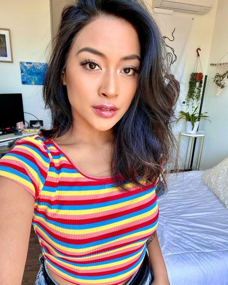 flat chested onlyfans beautiful xxx picture