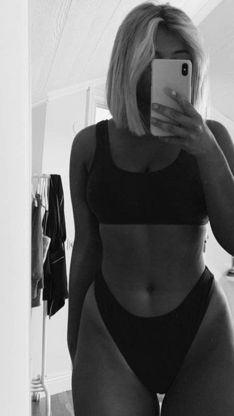 Tuva Oesgard free actress galleries